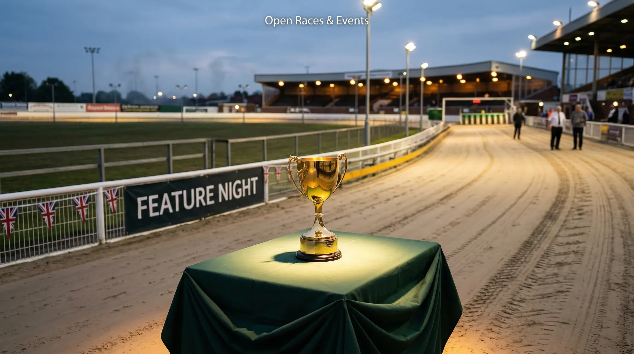 Monmore Green open races and feature events Gold Cup and Puppy Derby
